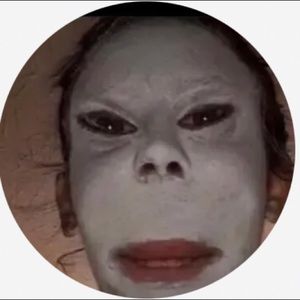 Meet your Posher, Daniella